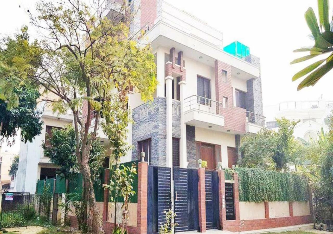 Hotel J P Residency Greater Noida Esterno foto