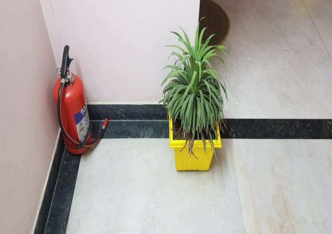 Hotel J P Residency Greater Noida Esterno foto