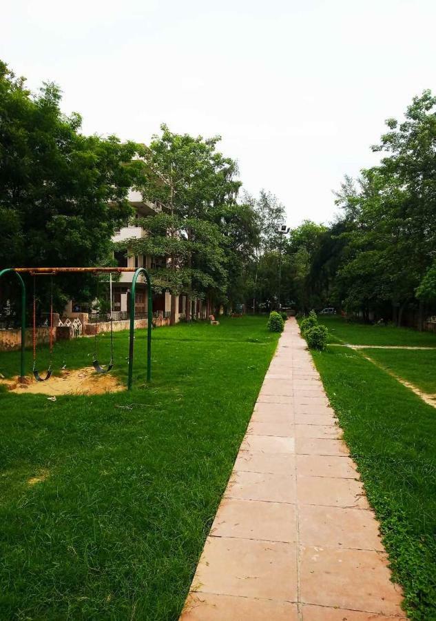 Hotel J P Residency Greater Noida Esterno foto
